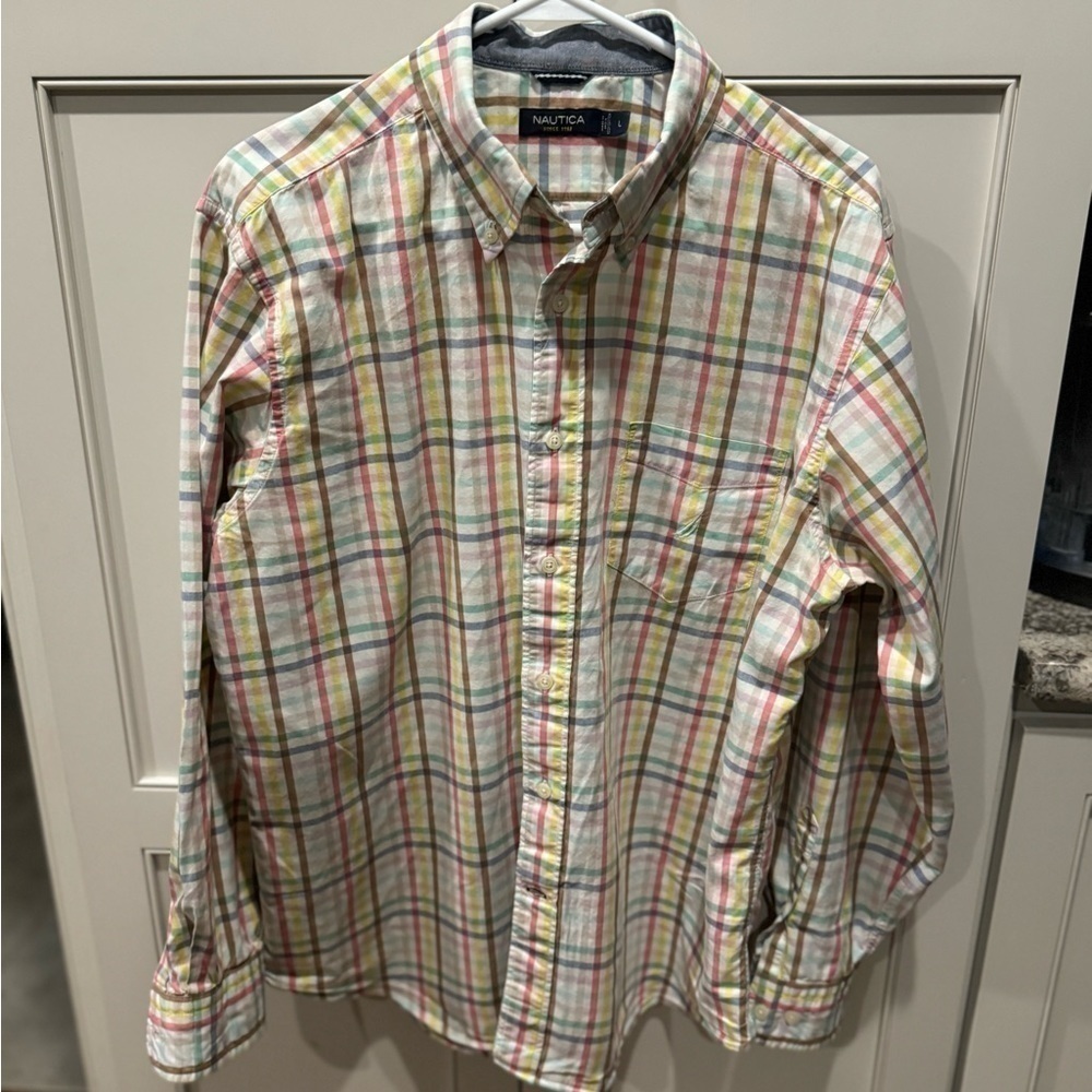 Nautica Men’s Plaid long sleeve button down dress shirt Size L